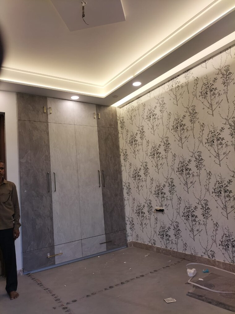 Room, sector 28 3 Bedroom 200 Sq.Yd. Builder Floor In Sector 28 Gurgaon 9291719