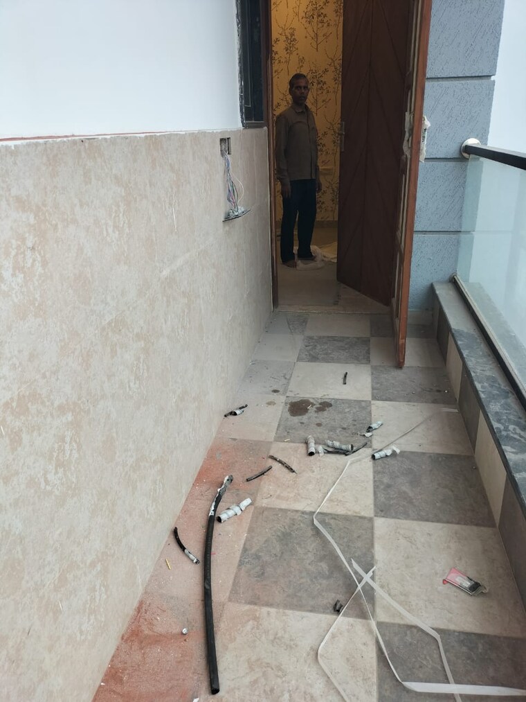 Other, sector 28 3 Bedroom 200 Sq.Yd. Builder Floor In Sector 28 Gurgaon 9291719