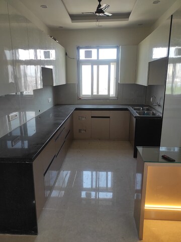 Kitchen in 4 BHK Builder Floor at Surya CGHS, Sector 43 – for Rent