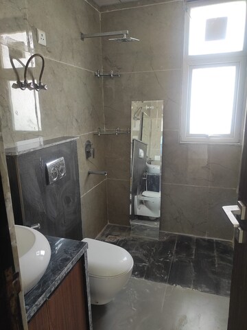 Bathroom in 4 BHK Builder Floor at Surya CGHS, Sector 43 – for Rent
