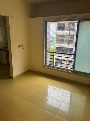 Room in 1 BHK Apartment at Rashmi Star City, Naigaon East – for Rent