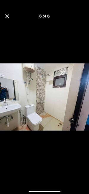 Master Bedroom in 1 BHK Builder Floor at Saket – for Rent