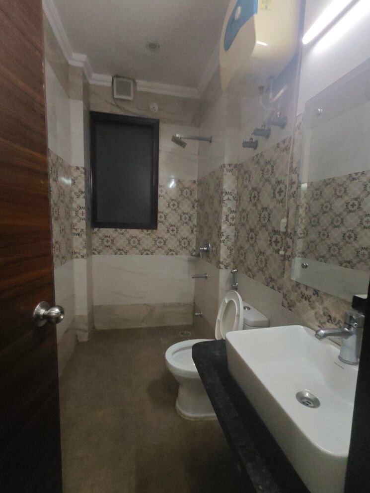 Bathroom, ansal-sushant-lok-i 2 Bedroom 300 Sq.Yd. Builder Floor In Sector 43 Gurgaon 9291727