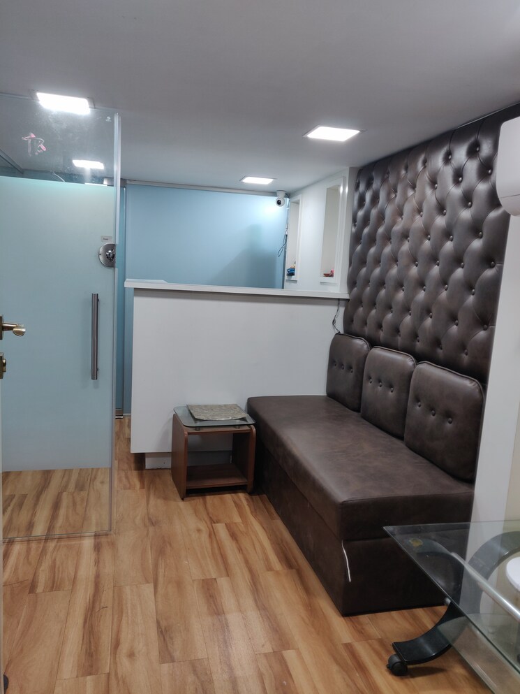 Entrance, malad west Commercial Office Space 655 Sq.Ft. In Malad West Mumbai 9291775