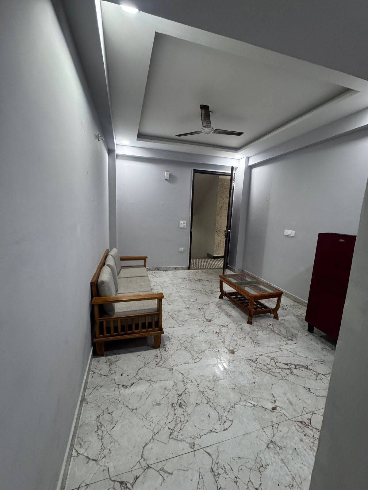 1 BHK Builder Floor For Rent in Ignou Road 