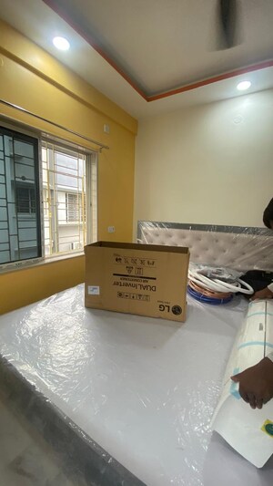 Living Room in 3 BHK Apartment at Rajarhat Road – for Rent