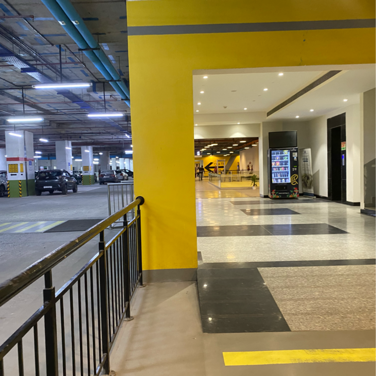  Parking, alphathum Commercial Office Space 4000 Sq.Ft. In Sector 90 Noida 9291783