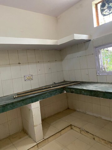 Kitchen in 2.5 BHK Apartment at Mayur Vihar – for Rent