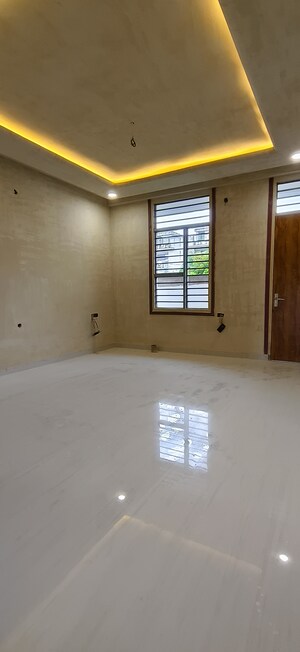 Room in 4 BHK Villa at Jagatpura – for Sale