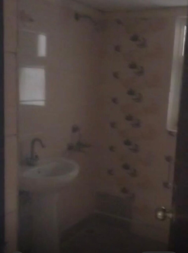 Bathroom, techman-moti-residency 2 Bedroom 895 Sq.Ft. Apartment In Raj Nagar Extension Ghaziabad 9291794