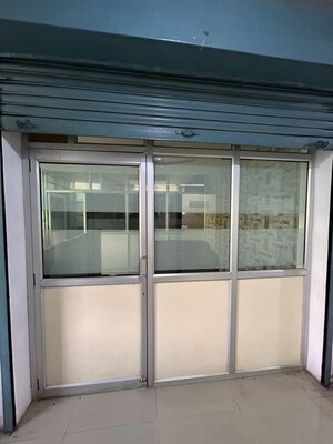  Shop For Rent in Gomti Nagar