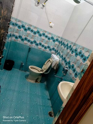 Bathroom in 1 BHK Independent House at Gomti Nagar – for Rent