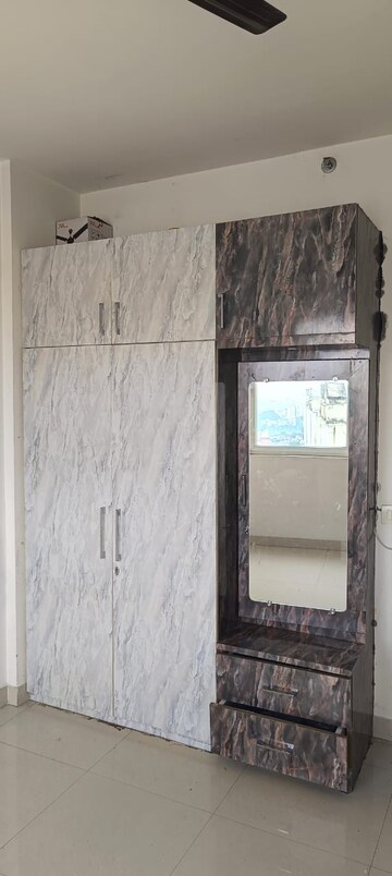 Room in 2 BHK Independent House at Gomti Nagar – for Rent