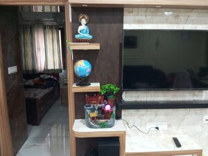 Furnished Amenities in 3 BHK Apartment at Tollygunge – for Sale