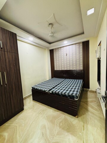 Bedroom in 2 BHK Builder Floor at Chattarpur – for Rent