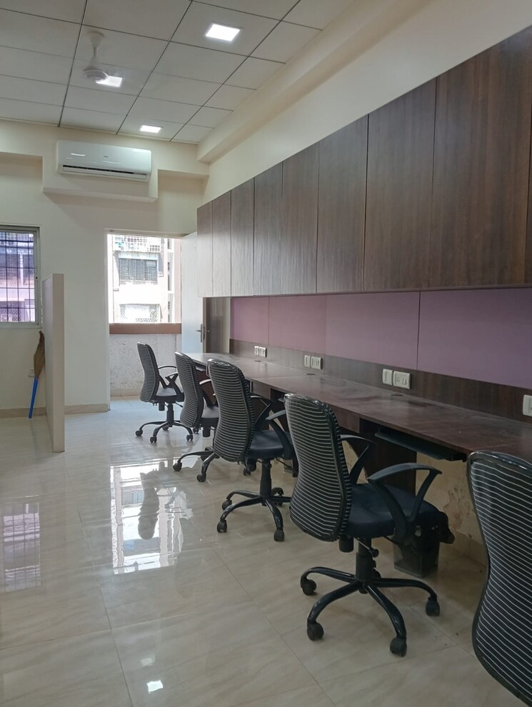 Team Area, andheri west Commercial Office Space 800 Sq.Ft. In Andheri West Mumbai 9291858