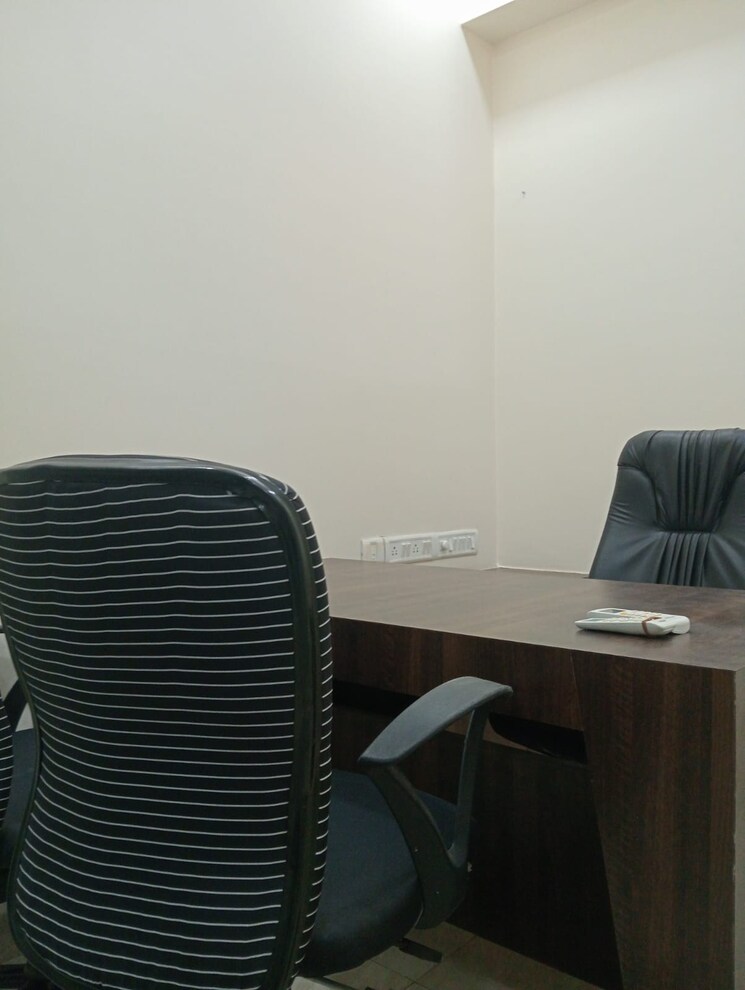 Team Area, andheri west Commercial Office Space 800 Sq.Ft. In Andheri West Mumbai 9291858
