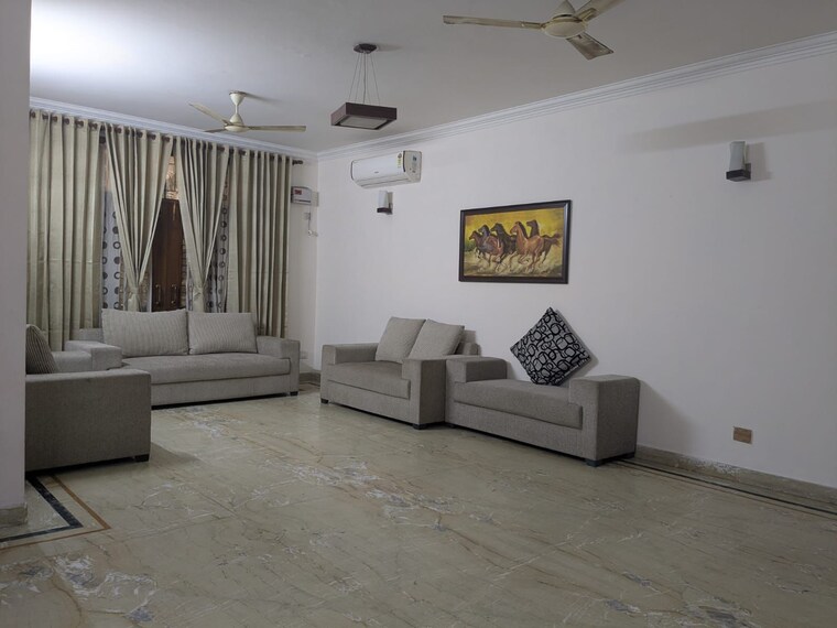 Living Room, paras-irene 3 Bedroom 2150 Sq.Ft. Apartment In Sector 70a Gurgaon 9291859