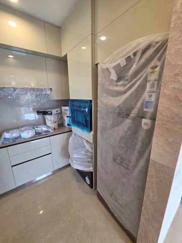 Furnished Amenities in 2 BHK Apartment at Hiranandani Highland, Powai – for Rent