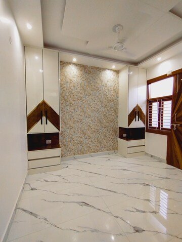 Bedroom in 2 BHK Builder Floor at Uttam Nagar – for Sale