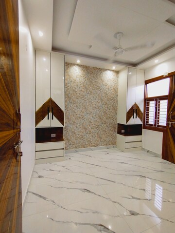 Bedroom in 2 BHK Builder Floor at Uttam Nagar – for Sale