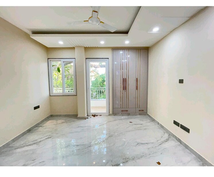 Room, chittaranjan park 4 Bedroom 2700 Sq.Ft. Builder Floor In Chittaranjan Park Delhi 9291921