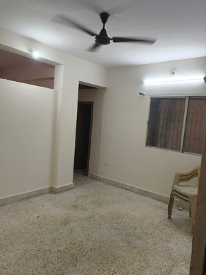 Room in 1 BHK Apartment at Anand Mahal Road – for Rent