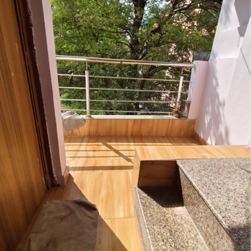Balcony in 1 BHK Builder Floor at Malcha Marg – for Rent