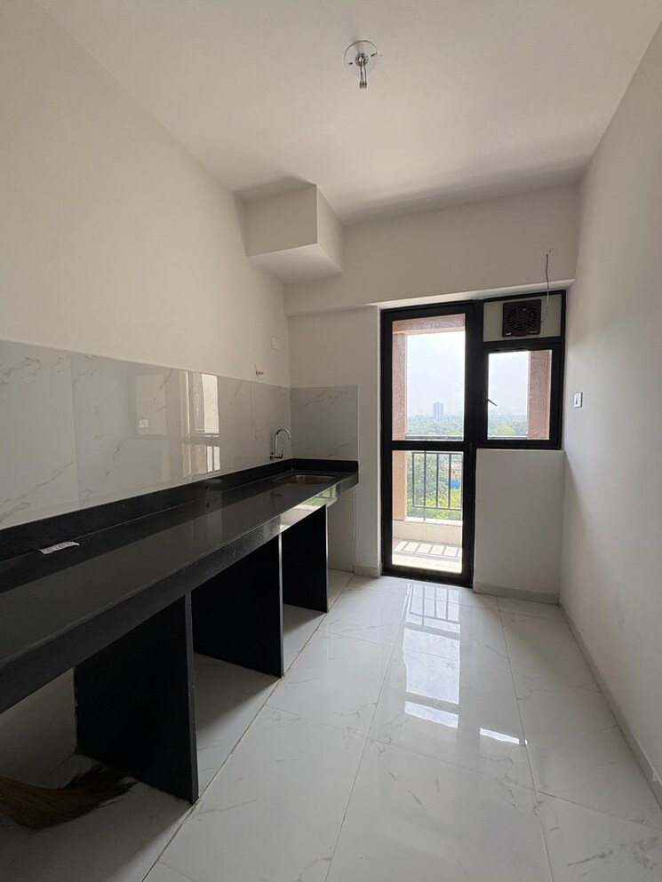 Kitchen, runwal-gardens-phase-2 2 Bedroom 674 Sq.Ft. Apartment In Dombivli East Thane 9291938