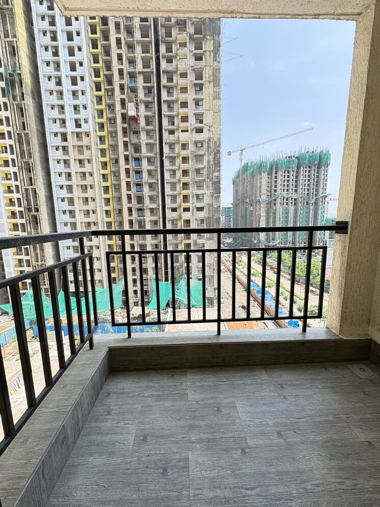 Balcony, runwal-gardens-phase-2 2 Bedroom 674 Sq.Ft. Apartment In Dombivli East Thane 9291938