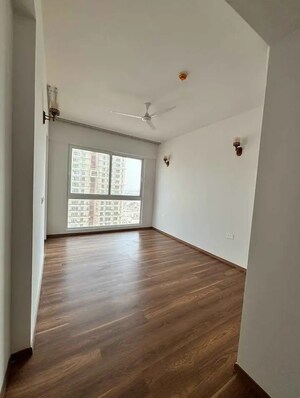 Room in 3 BHK Apartment at Conscient Hines Elevate, Sector 59 – for Rent