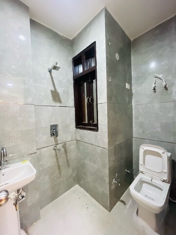 Bathroom in 2 BHK Builder Floor at Bharat Society, Dwarka Mor – for Rent