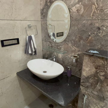 Bathroom in 1 BHK Independent House at Gomti Nagar – for Rent