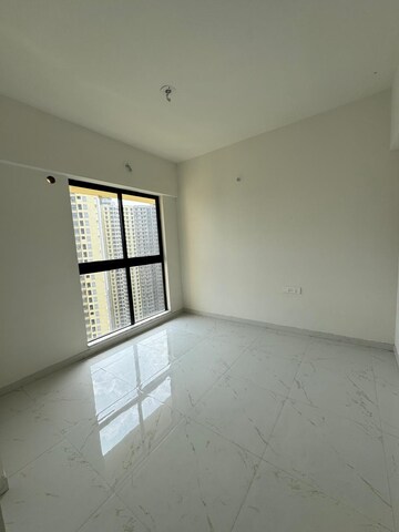 Room in 2 BHK Apartment at Runwal Gardens Phase 2, Dombivli East – for Rent