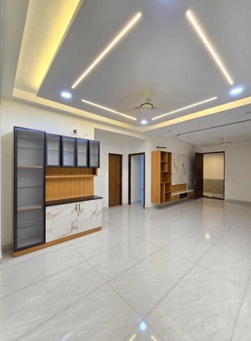 Room in 3 BHK Apartment at Prestige Beverly Hills, Kokapet – for Rent