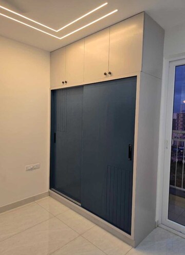 Room in 3 BHK Apartment at Prestige Beverly Hills, Kokapet – for Rent