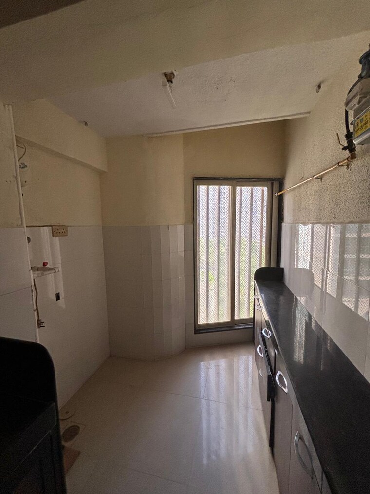 Kitchen, goregaon-west-view-chs 3 Bedroom 950 Sq.Ft. Apartment In Goregaon West Mumbai 9291960