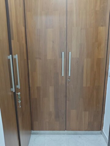 Furnished Amenities in 4 BHK Builder Floor at Saket – for Rent