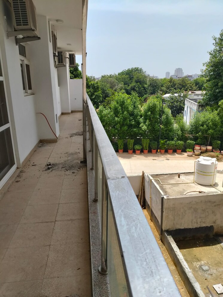 Balcony, ss-linden 5 Bedroom 3761 Sq.Ft. Apartment In Sector 84 Gurgaon 9291990