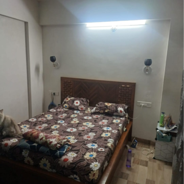 Bedroom in 2 BHK Apartment at Sai Sais Leela, Rahatani – for Rent