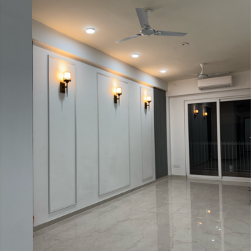 Room in 3.5 BHK Apartment at Smart World Orchard, Sector 61 – for Rent