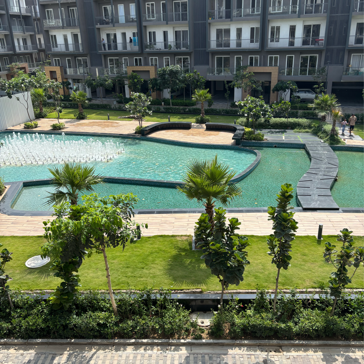 3.5 BHK + Pooja Room Apartment For Rent in Smart World Orchard