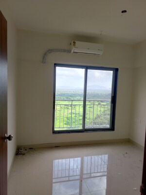 Room in 2 BHK Apartment at Haware Amara, Vikhroli East – for Rent