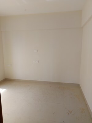 Room in 2 BHK Apartment at Haware Amara, Vikhroli East – for Rent