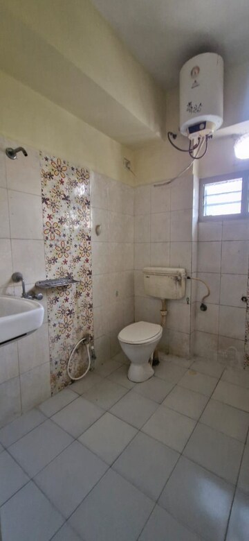 Bathroom in 3 BHK Builder Floor at Kondapur – for Rent