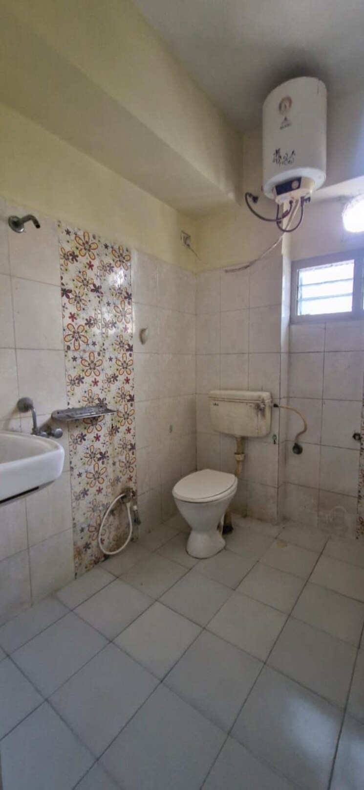 Bathroom, kondapur 3 Bedroom 2100 Sq.Ft. Builder Floor In Kondapur Hyderabad 9292100