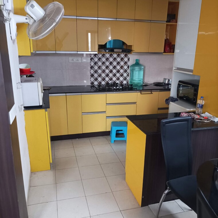 Team Area, paras-seasons 2 Bedroom 830 Sq.Ft. Apartment In Sector 168 Noida 9292107