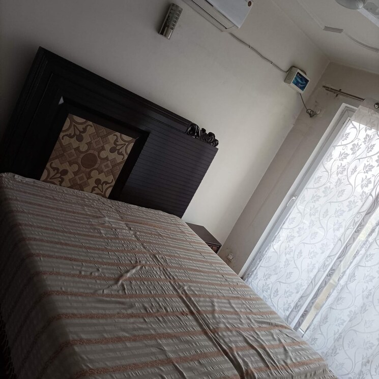 Bathroom, paras-seasons 2 Bedroom 830 Sq.Ft. Apartment In Sector 168 Noida 9292107