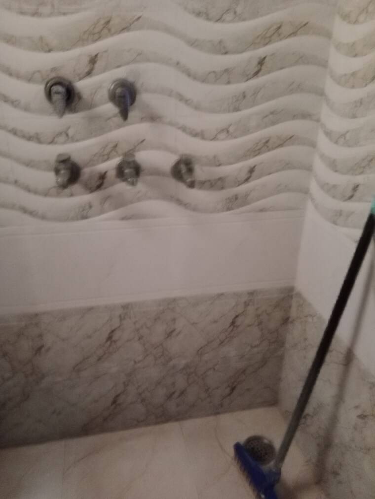 Bathroom, huda 3 Bedroom 1852 Sq.Ft. Builder Floor In Huda Panipat 9292126