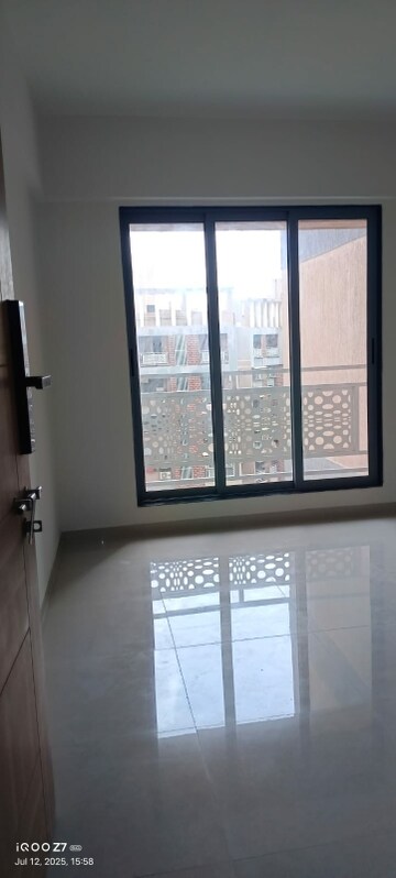 Room in 2 BHK Apartment at Dombivli East – for Rent